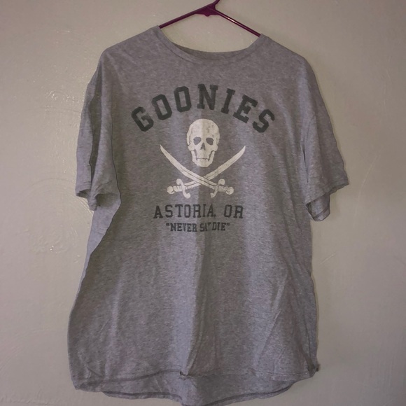 Tee - Picture 1 of 1